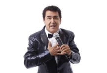 Ângelo Máximo faz show gratuito no Cine Theatro Carlos Gomes nesta quinta