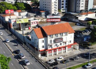 Oficina na ACISA ensina como usar o ChatGPT na área de vendas