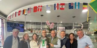 Prestes a completar 40 anos, Padaria Monte Carlo é homenageada pela ACISCS