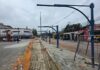 Estrutura de apoio para motoristas de aplicativo avança com instalação de gradil na região central