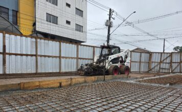 Obras da Vila do Doce iniciam fresagem da galeria para preparação da nova pavimentação