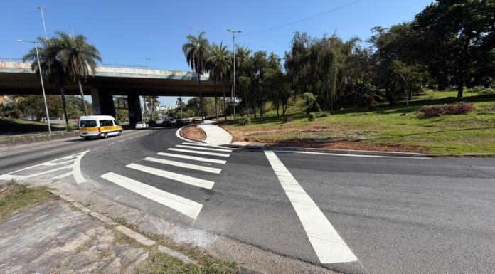 Avenida Prestes Maia ganha faixa de aceleração para ampliar fluidez e segurança no trânsito