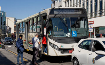 Tarifa Zero só para moradores reduz em 60% número de passageiros no transporte coletivo de São Caetano