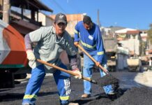 Prefeitura de Ribeirão Pires avança com pavimentação em trecho da Rua Recreio e Piracema