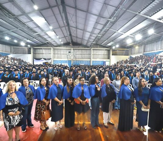 Escola Florestan Fernandes fecha semestre formando cerca de 1,5 mil alunos de Diadema