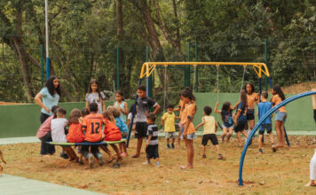 Vila Jurubeba ganha praça-parque com campo de grama sintética, playground e pista de caminhada