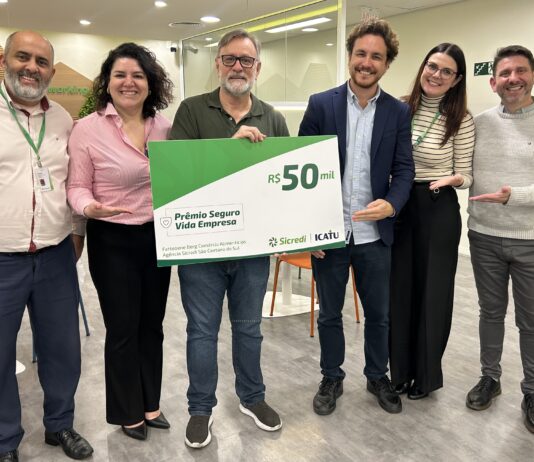 Sicredi entrega prêmio de R$ 50 mil a associado de São Caetano