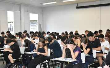 Singular promove simulado aberto e gratuito do Enem