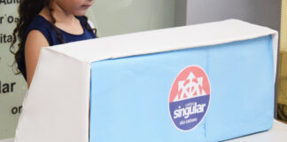 Para ensinar crianças de 6 a 10 anos sobre o voto consciente, Colégio Singular realiza eleição simulada