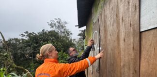Operação preventiva interdita residências com risco de deslizamento no Jardim Santo André