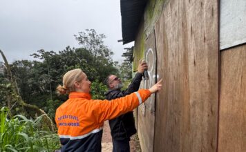 Operação preventiva interdita residências com risco de deslizamento no Jardim Santo André