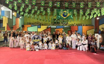 Treino aberto de Taekwondo reúne quatro turmas de projeto esportivo em Ribeirão Pires