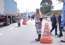 No Dia Nacional do Caminhoneiro, Santo André realiza ação educativa na Avenida dos Estados