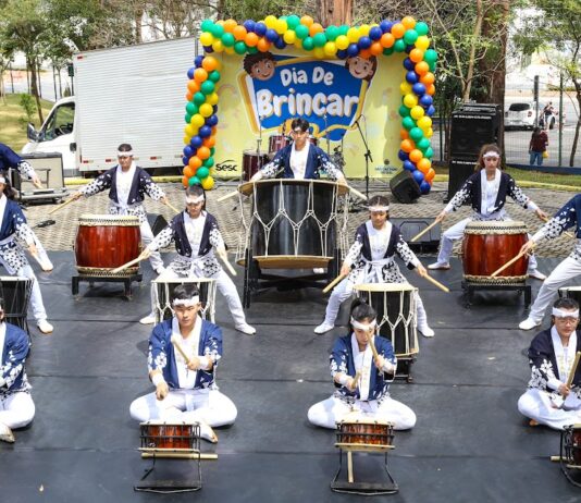 São Caetano celebra Semana das Crianças com programação no teatro e Dia de Brincar no parque