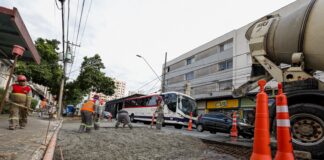 São Caetano executa pavimento de concreto nos pontos de parada de ônibus e recapeamento da Av. Goiás avança