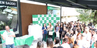Público conheceu espaços da instituição e detalhes sobre os cursos oferecidos