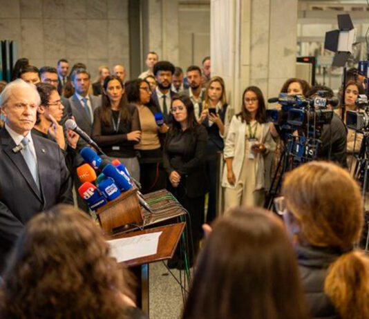 Votação está sendo processada de modo positivo, afirma presidente do TRE-SP